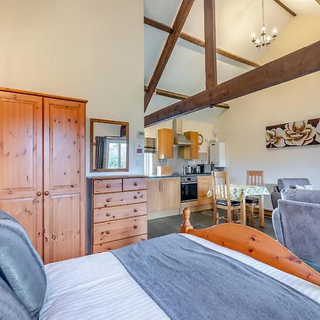 Eight Byre - Uk48913 Allonby